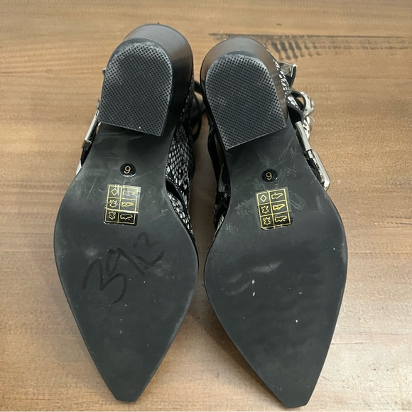 Jeffrey Campbell Buckle Ankle Boot 6 - Picture 8 of 14